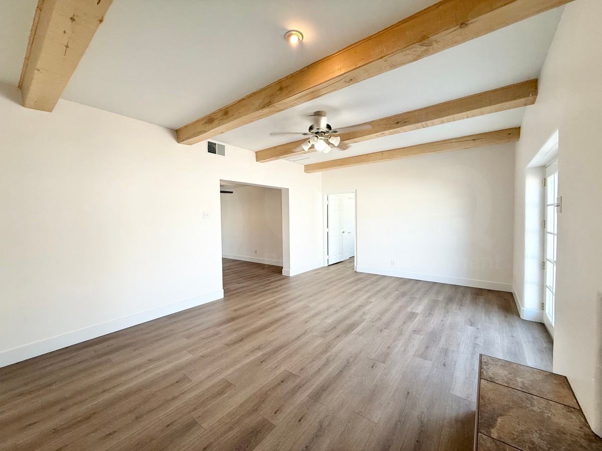 2044 W Palo Verde Dr - Photo 6 of 19