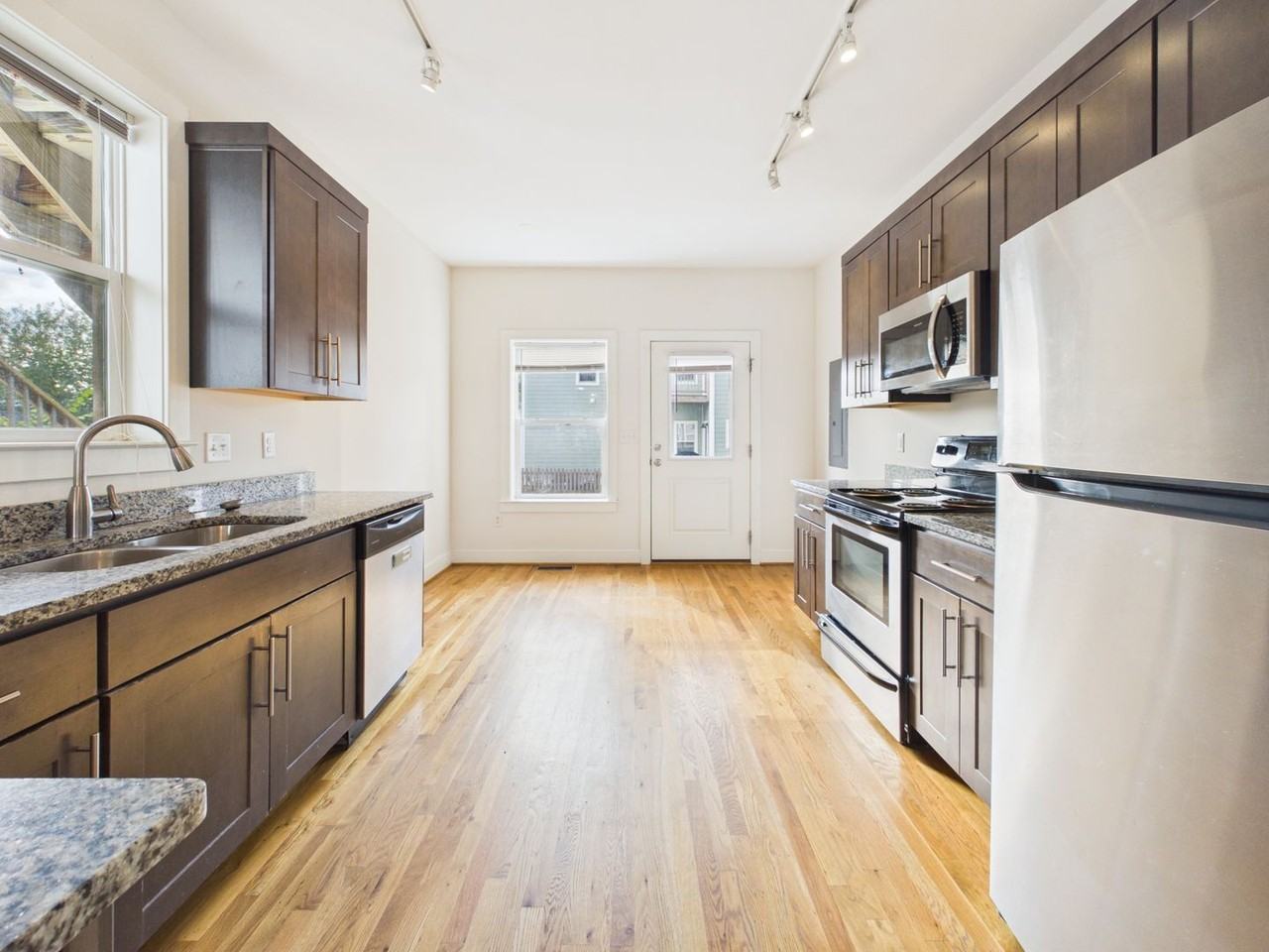 1322 Mcdonough St #A - Photo 3 of 41