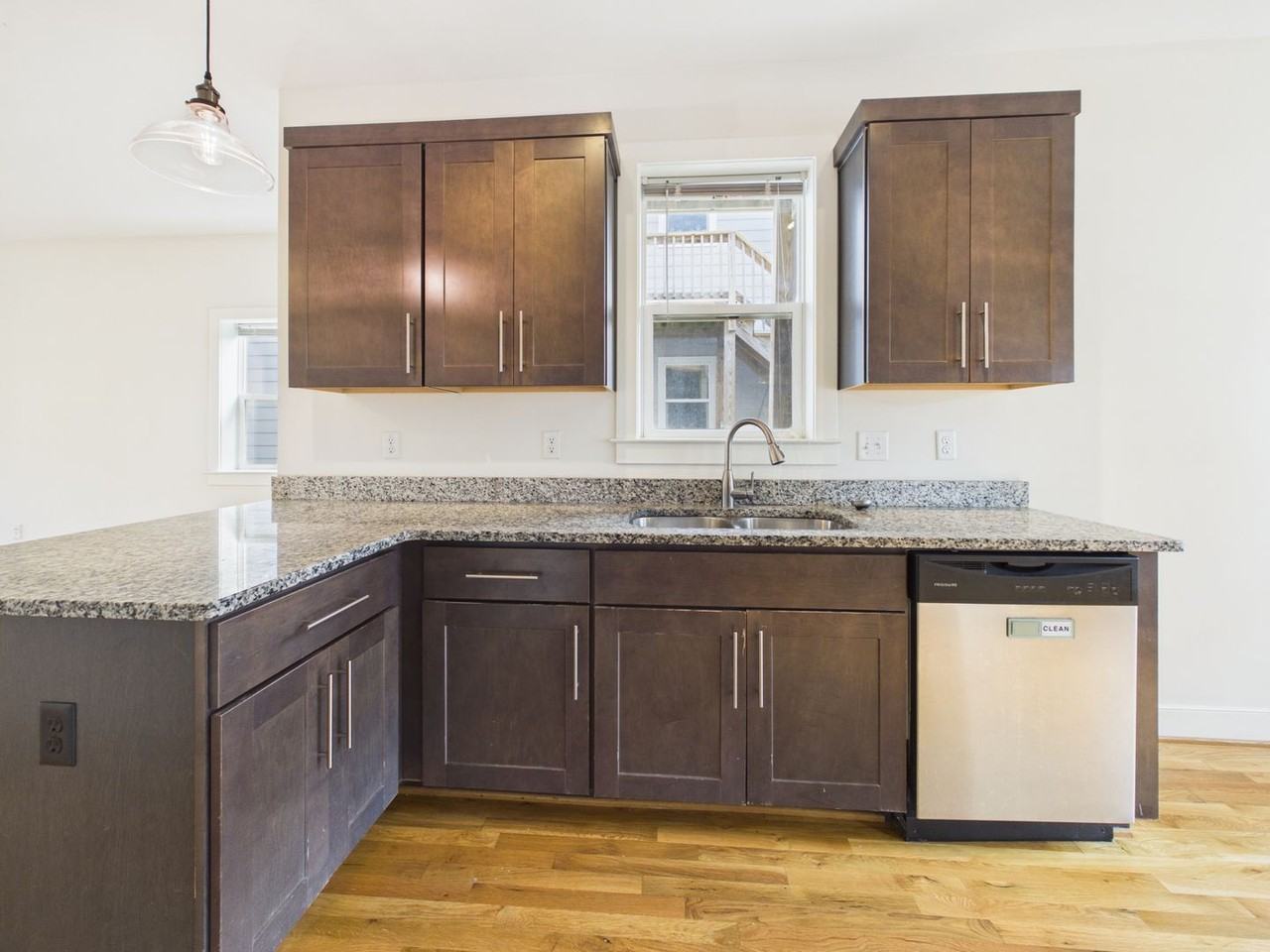 1322 Mcdonough St #A - Photo 4 of 41
