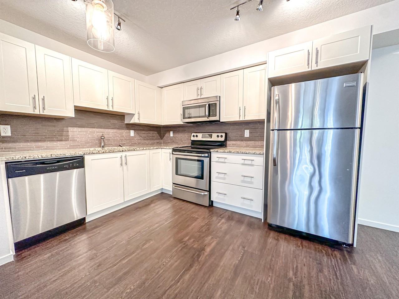 99 Copperstone Pk Se - Photo 2 of 20