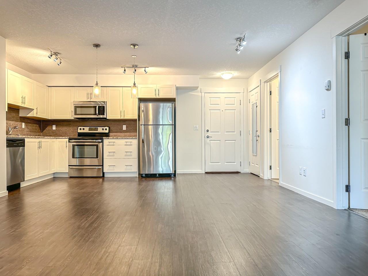 99 Copperstone Pk Se - Photo 5 of 20