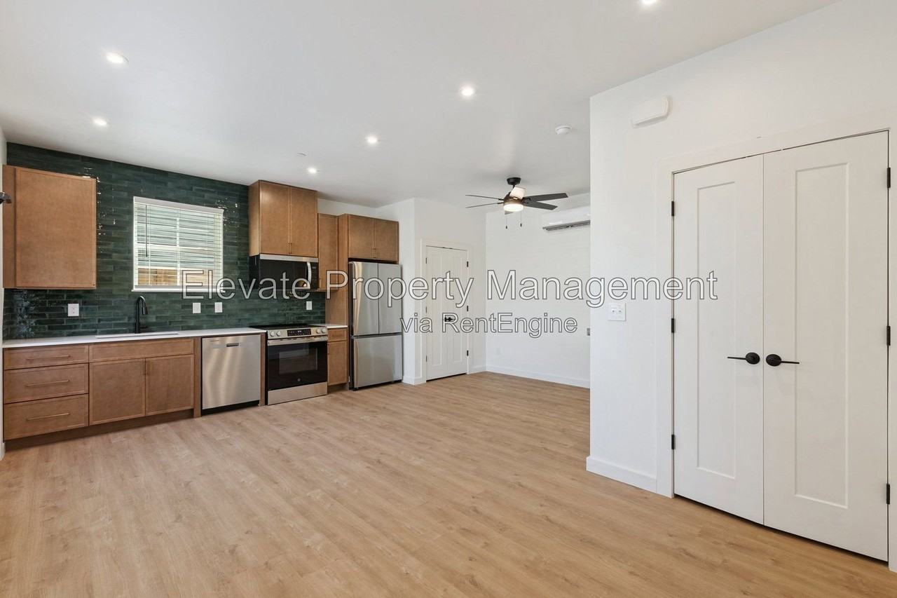 1624 Nw 17th St #101 - Photo 4 of 12