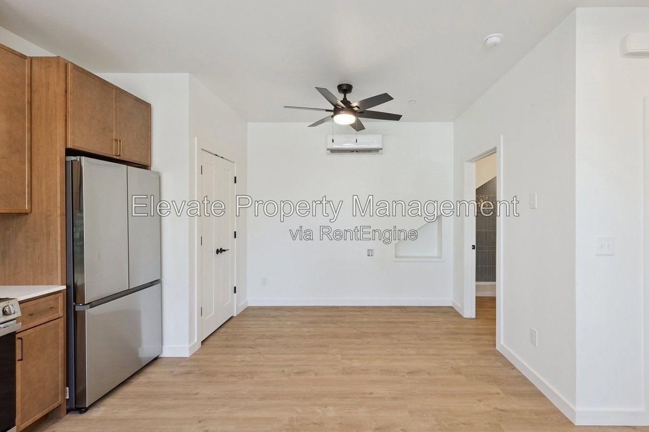 1624 Nw 17th St #101 - Photo 6 of 12