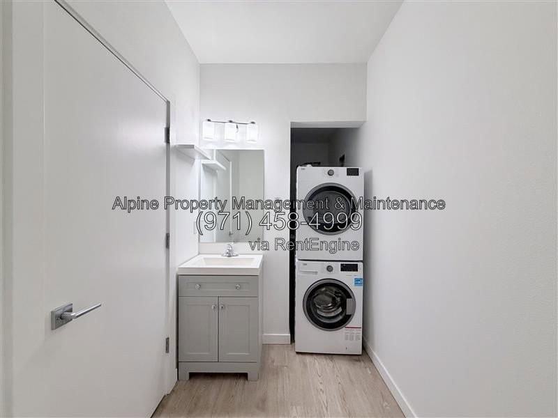 3014 Se 8th Ave #304 - Photo 2 of 12