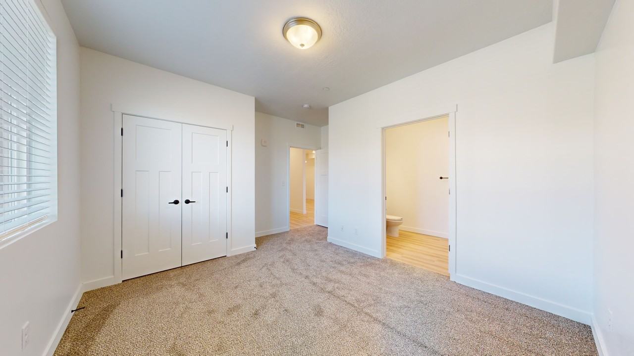 1142 Westsouth #112 - Photo 7 of 21