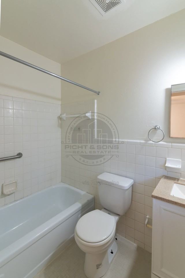 236 De Soto St #1 - Photo 6 of 8