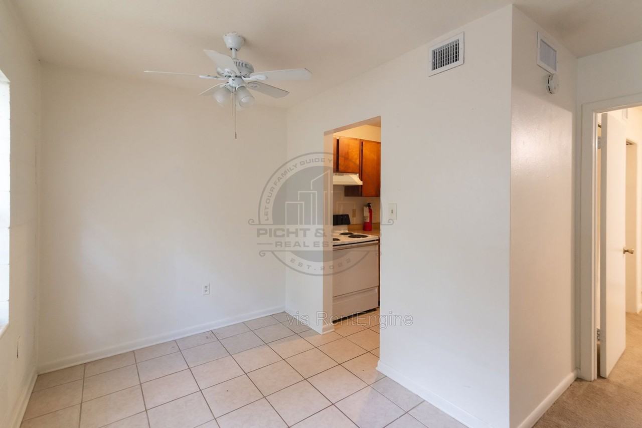 236 De Soto St #1 - Photo 7 of 8