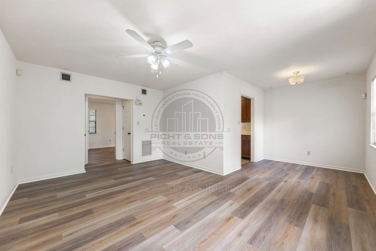 2409 Fred Smith Rd - Photo 6 of 19