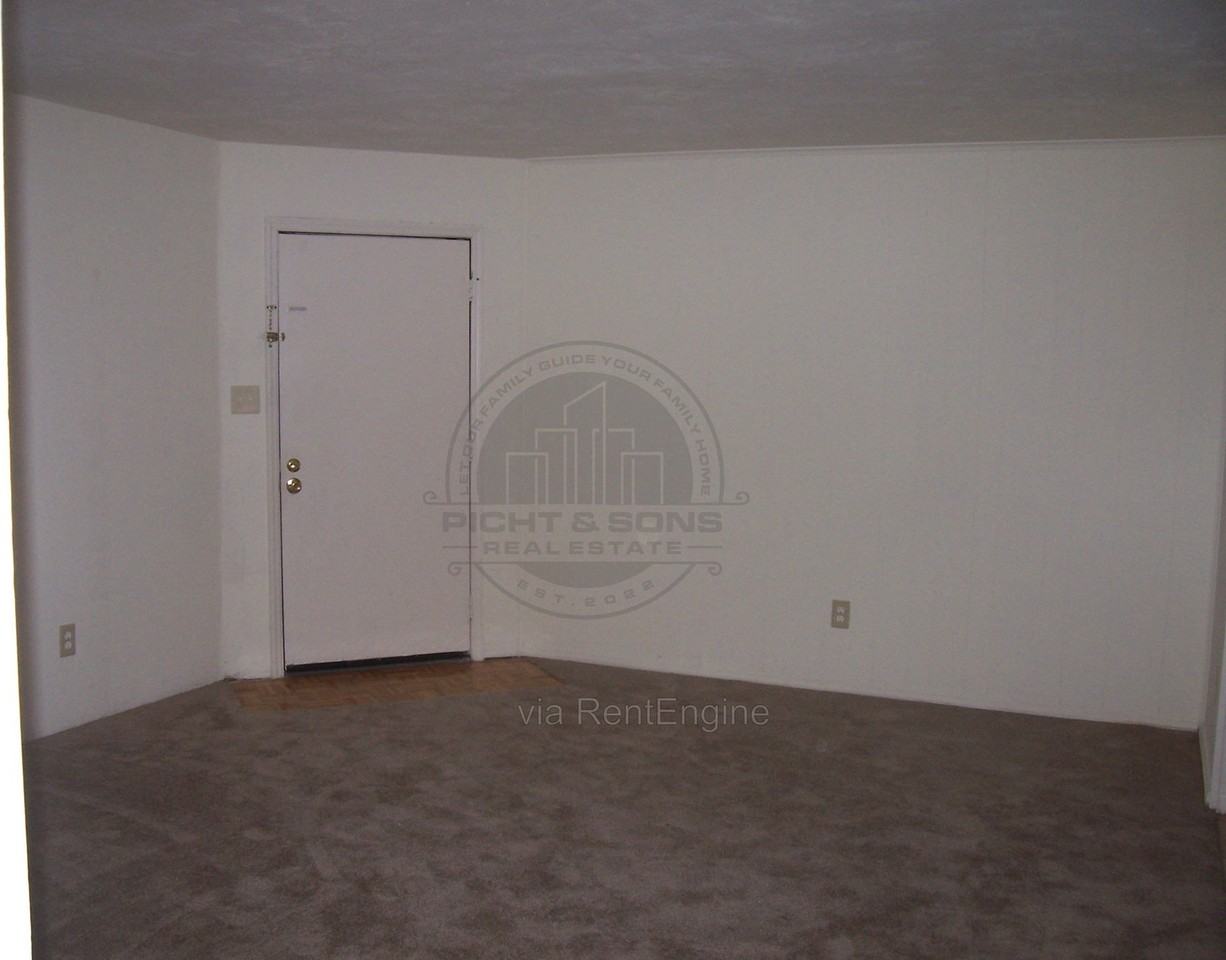 3737 Maria Cir - Photo 2 of 7