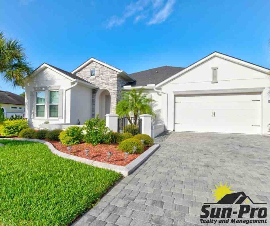 6236 W Fallsgrove Ln - Photo 2 of 30