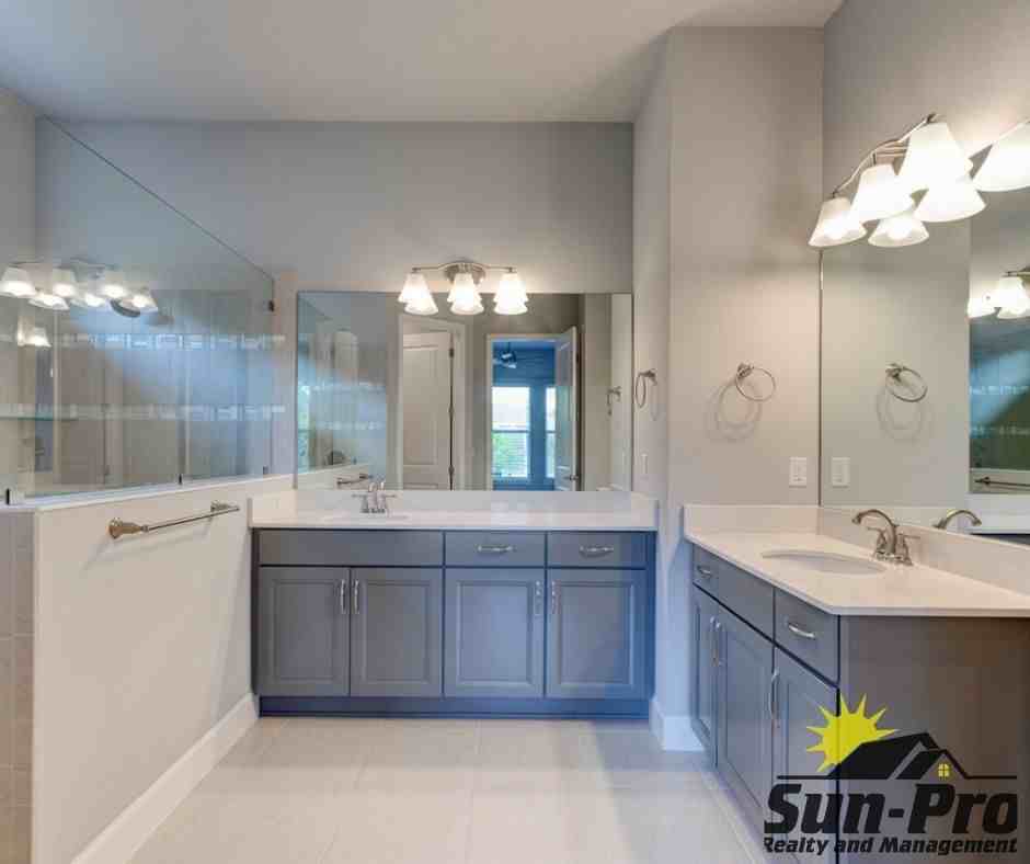 6236 W Fallsgrove Ln - Photo 5 of 30