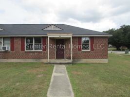 featured image of 1 Dixie Dr #B