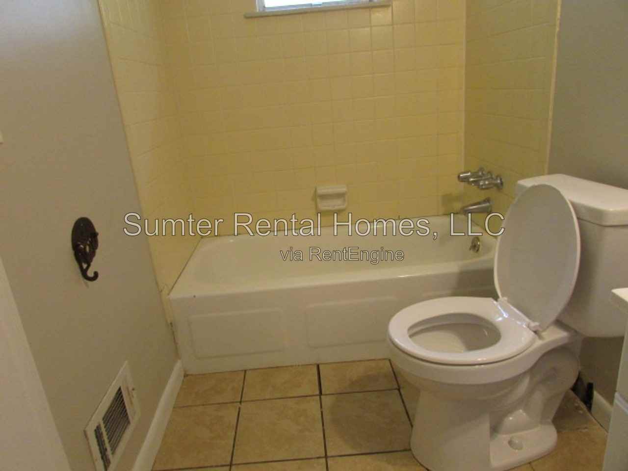 2444 Derwent Dr - Photo 5 of 10