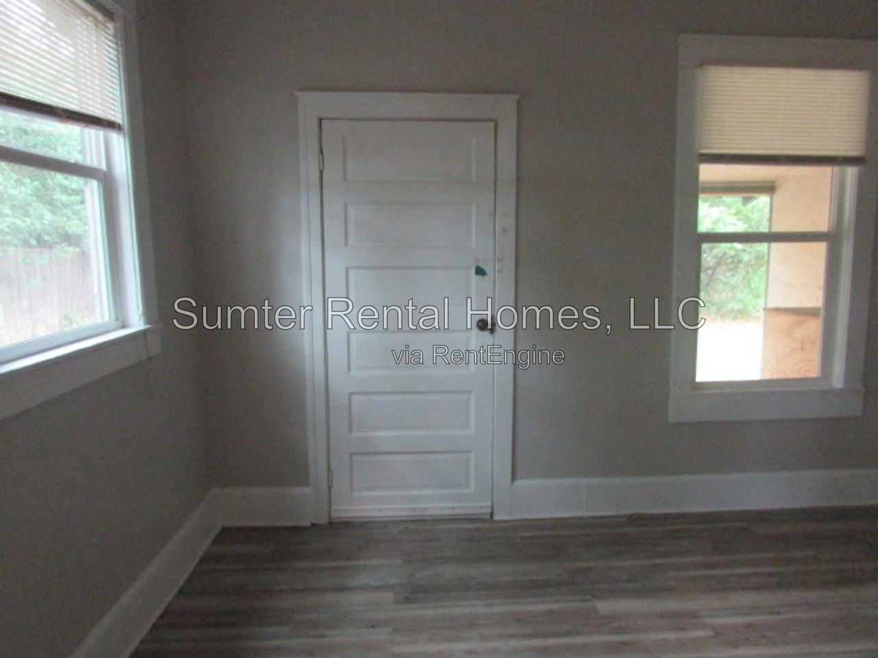 7 Morgan Ave #B - Photo 2 of 12