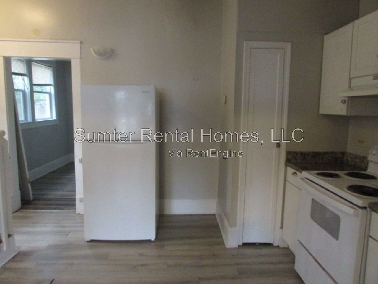 7 Morgan Ave #B - Photo 6 of 12