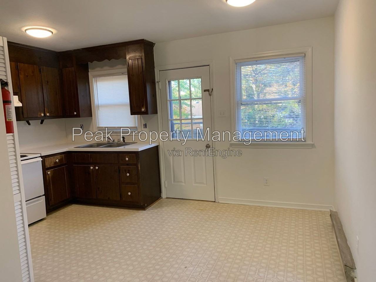 7303 Jackson Ave #B - Photo 4 of 12