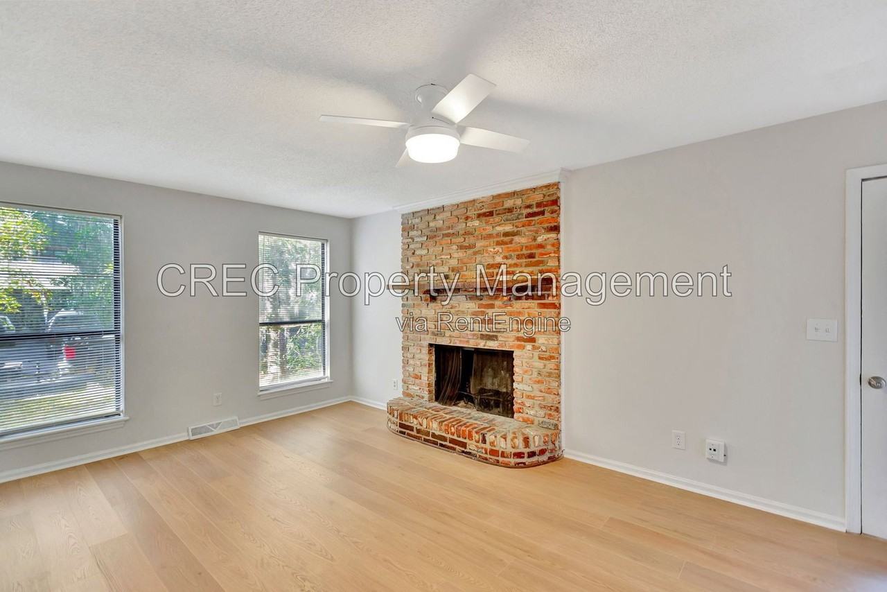 104 Weatherbark Cir - Photo 6 of 32