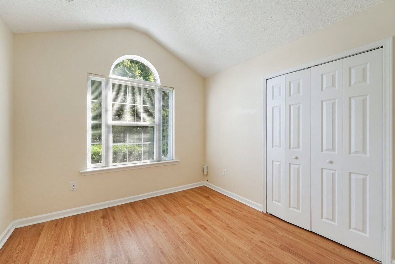 5017 Tapestry Ter - Photo 5 of 31