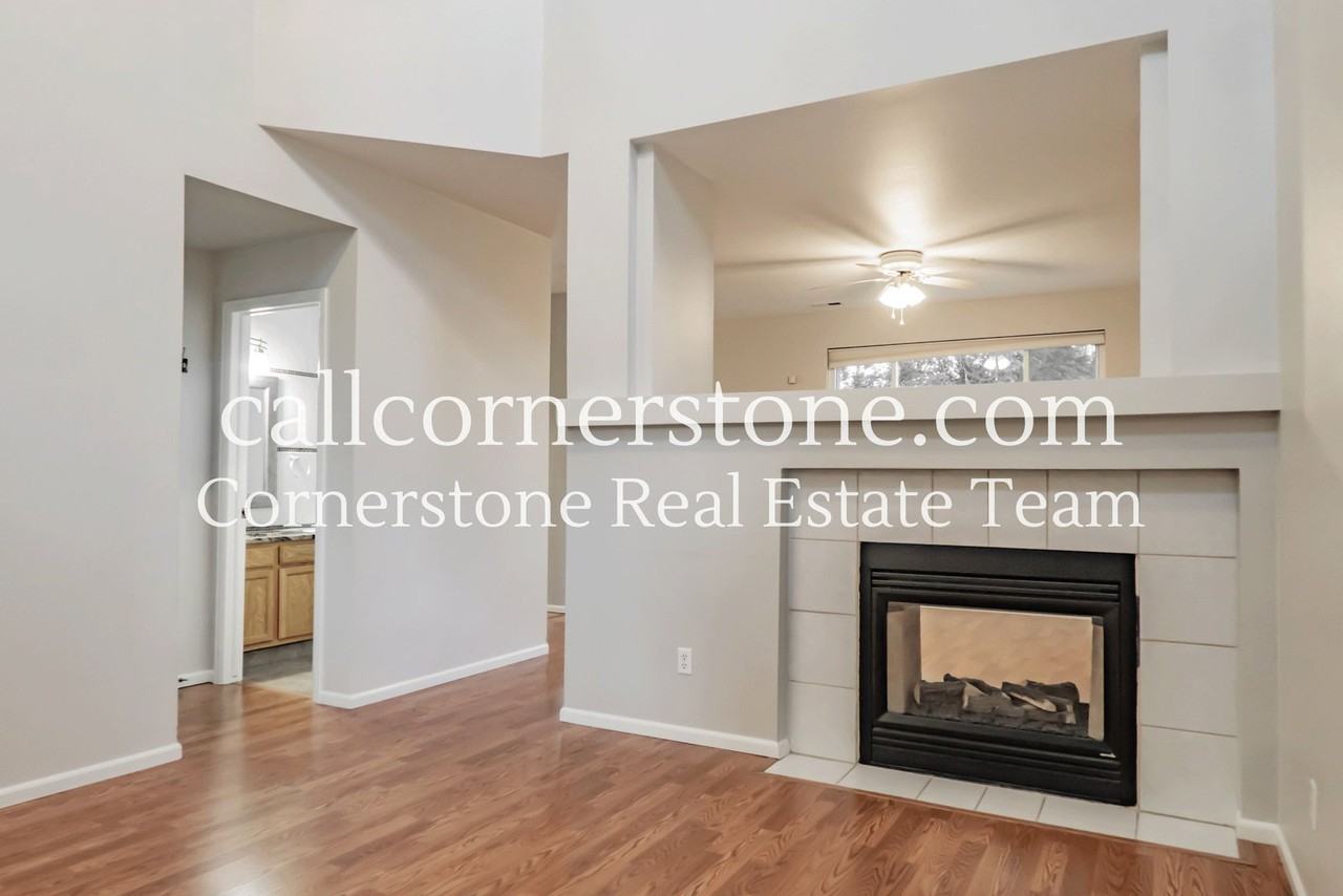7055 Mcewan St - Photo 6 of 31