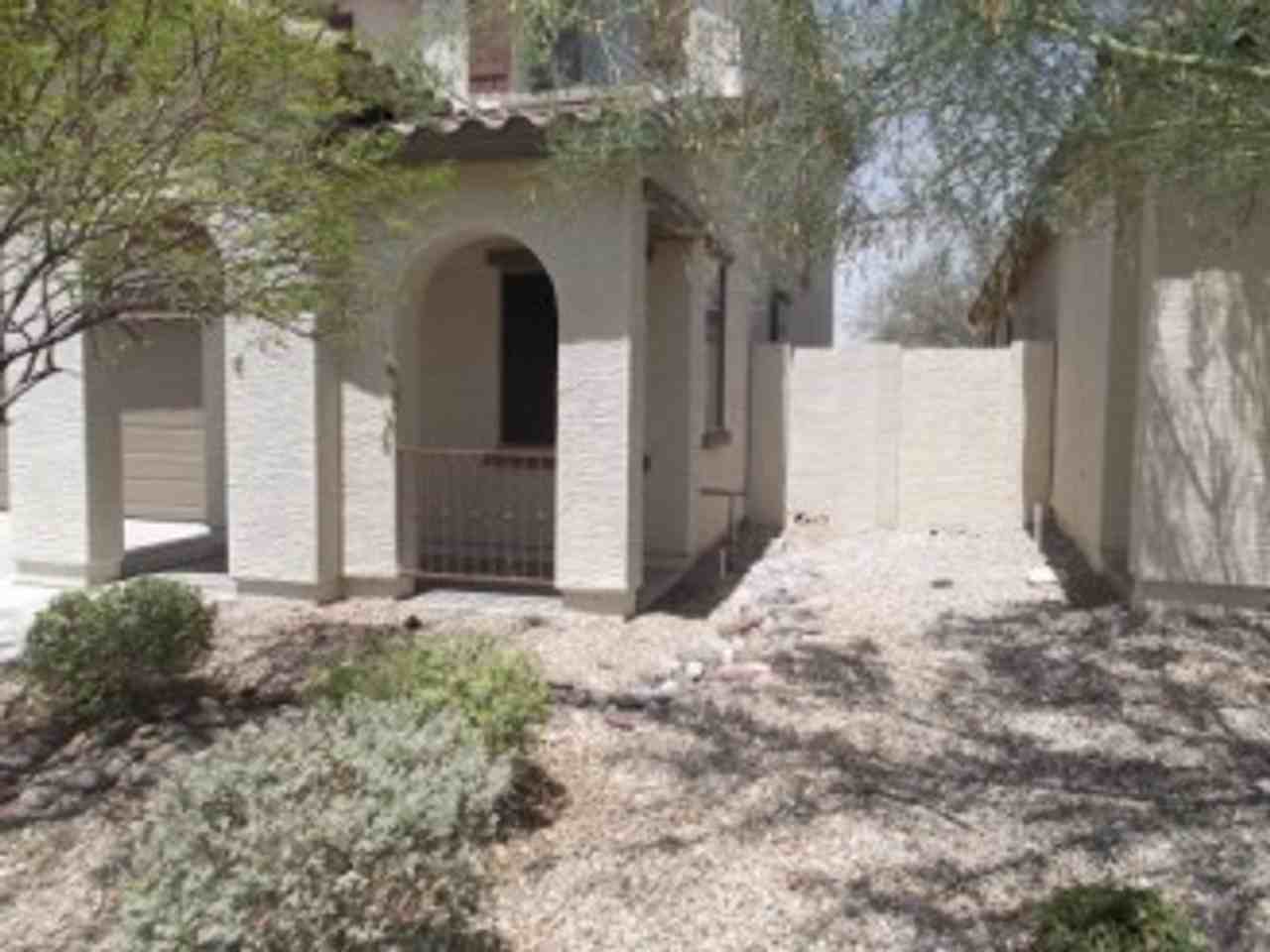 10030 W Hammond Ln - Photo 2 of 17