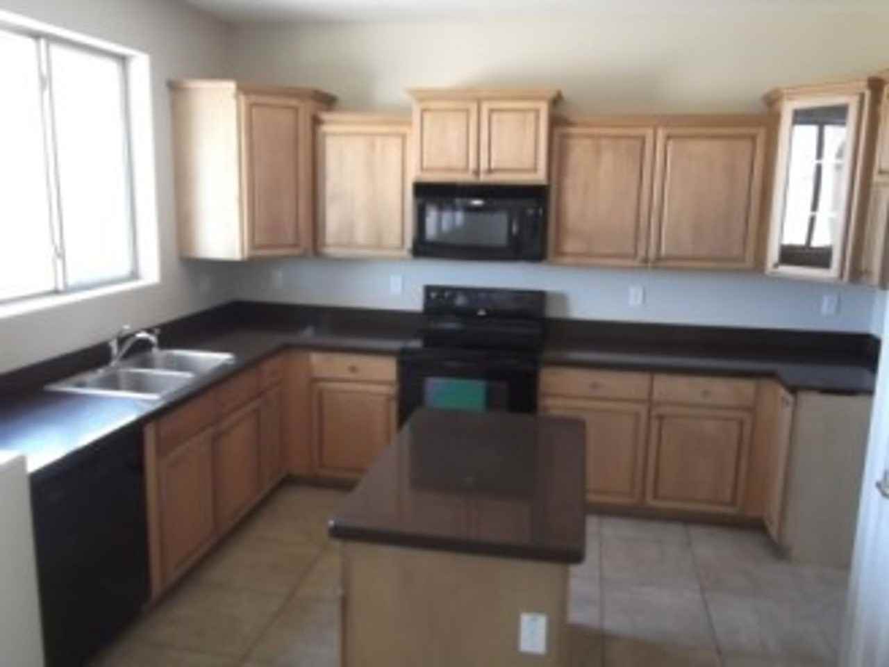 10030 W Hammond Ln - Photo 5 of 17