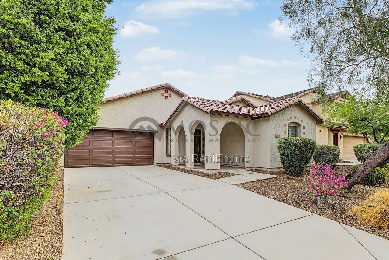 12778 W Pasaro Dr - Photo 2 of 27