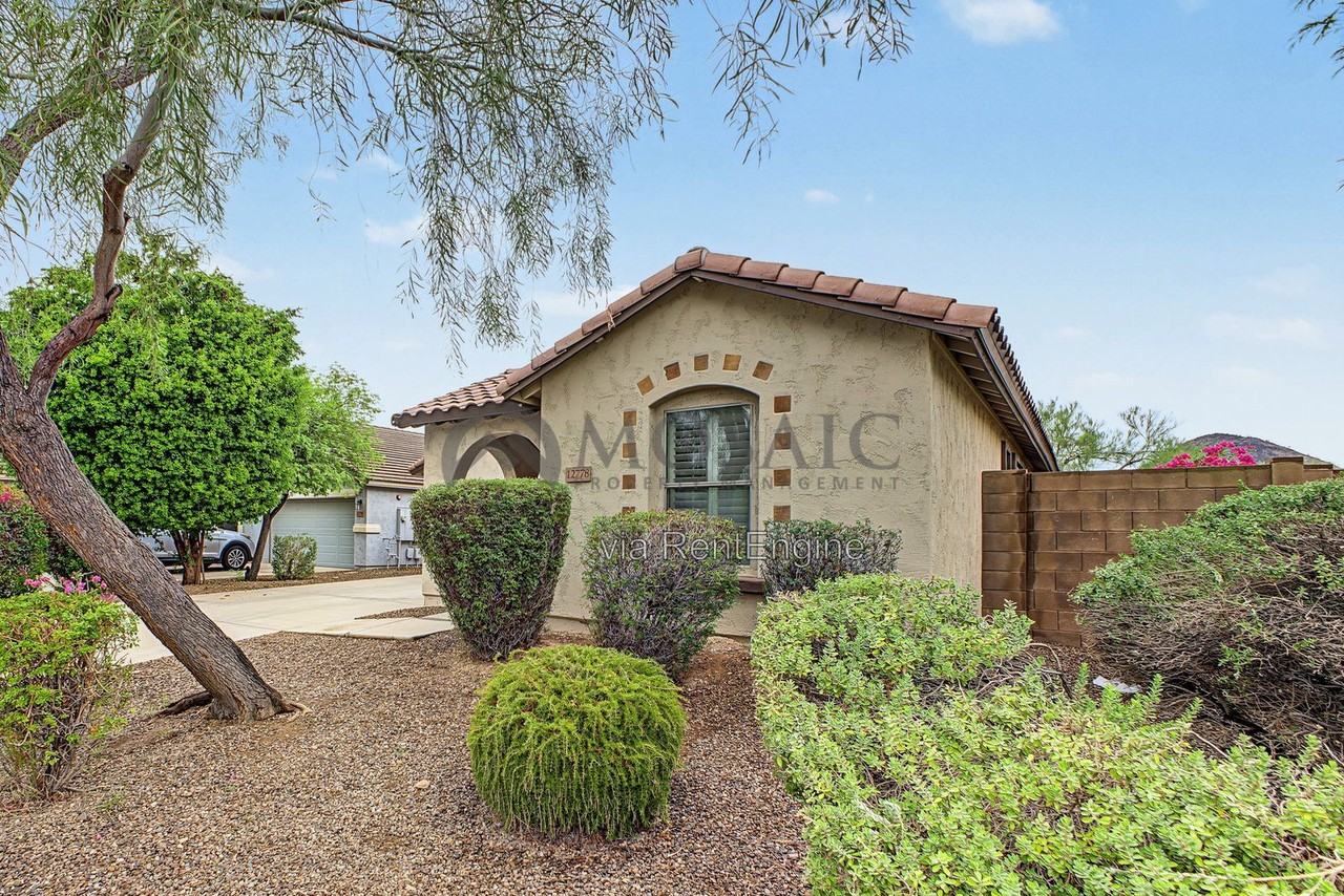 12778 W Pasaro Dr - Photo 3 of 27
