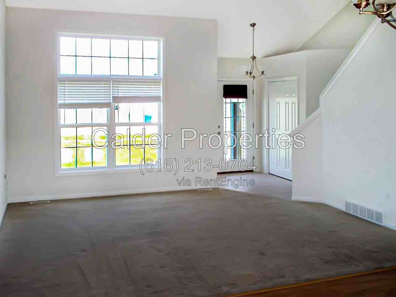 2086 Eaststone St Se - Photo 4 of 10