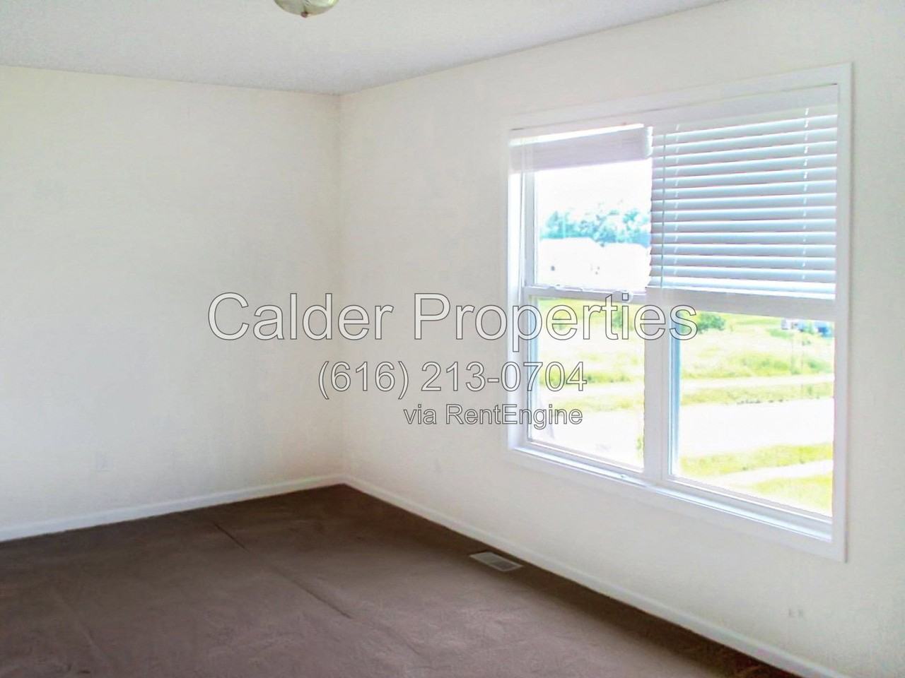 2086 Eaststone St Se - Photo 6 of 10