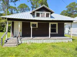 featured image of 1423 Bokum St