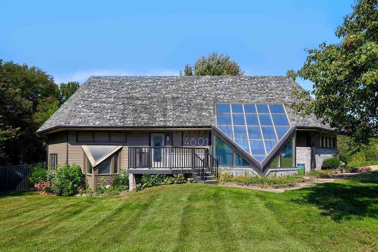 4601 Ashworth Rd - Photo 3 of 34