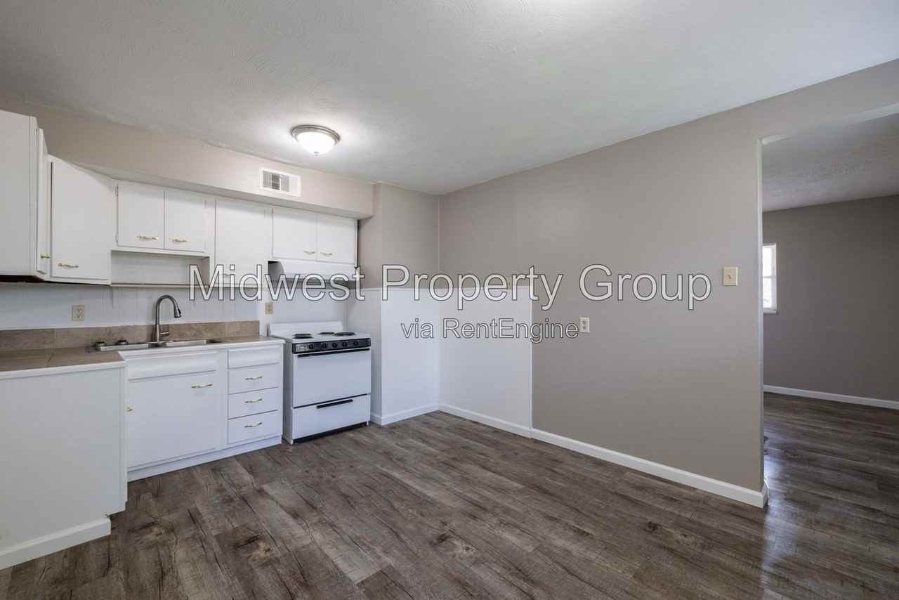 1426 E Pitman Ave - Photo 6 of 21