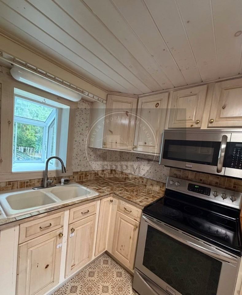 354 Division Rd - Photo 6 of 50