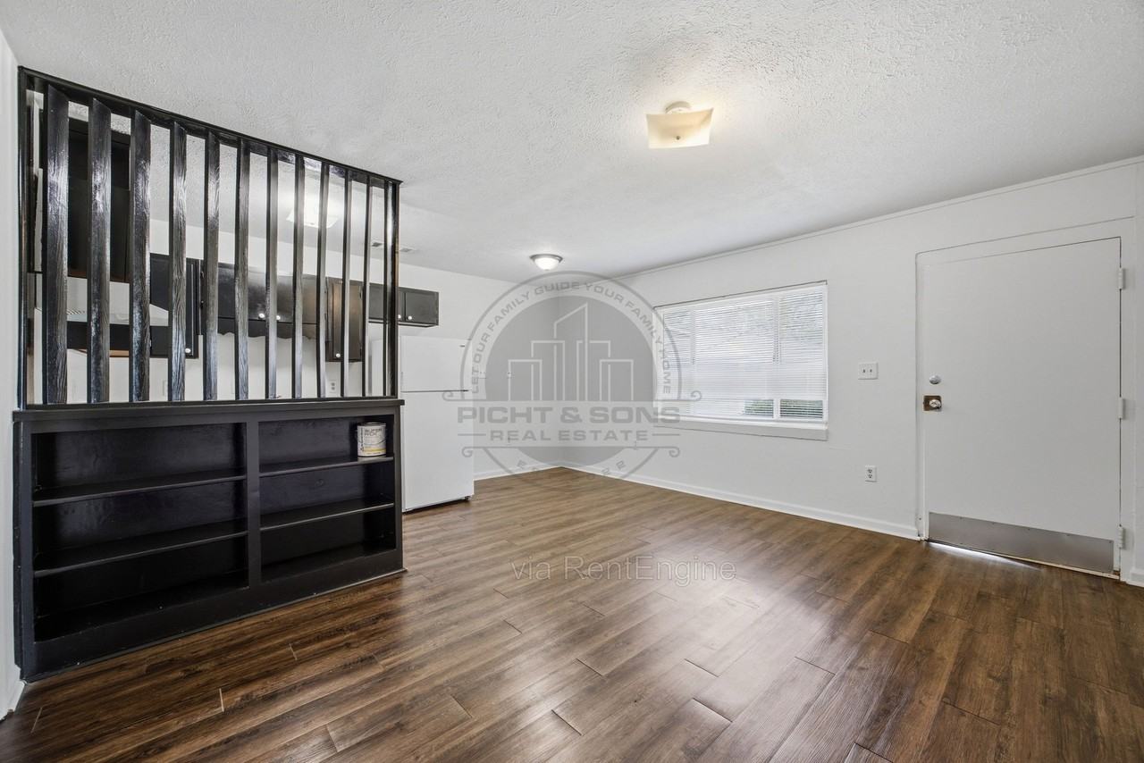 1207 N M L King Jr Blvd #1207B1 - Photo 4 of 15