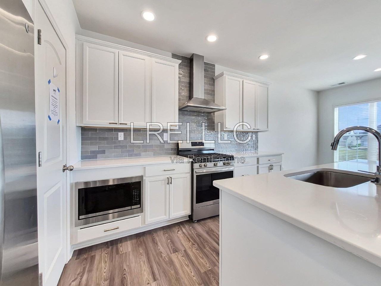 3616 Ringing Bell Ln - Photo 4 of 22