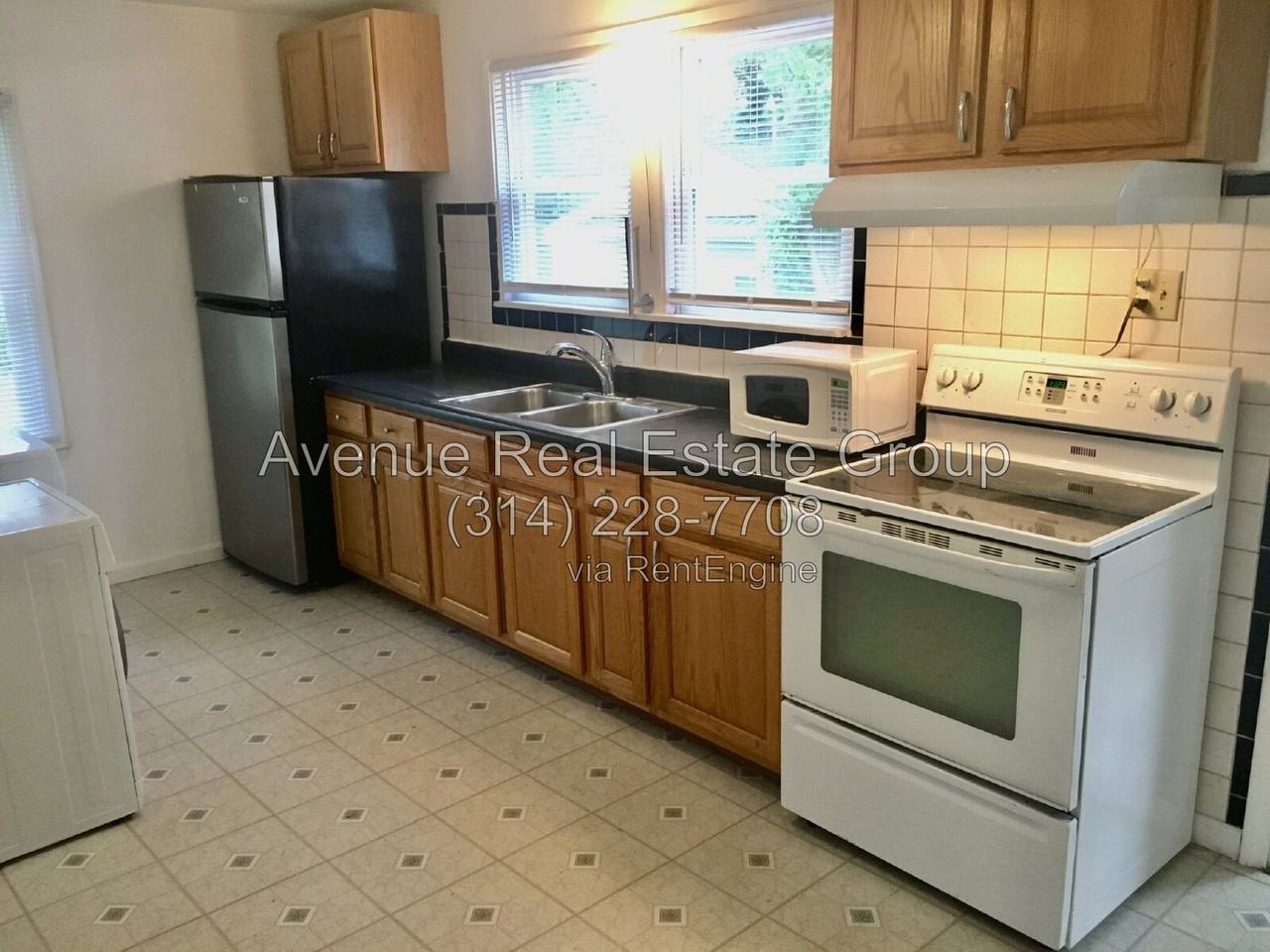 2200 Huntington Ave - Photo 4 of 11