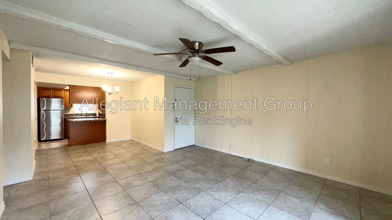 4724 Avon Ct - Photo 3 of 31