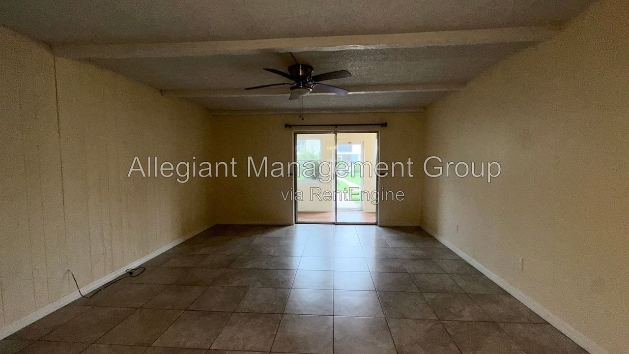 4724 Avon Ct - Photo 6 of 31