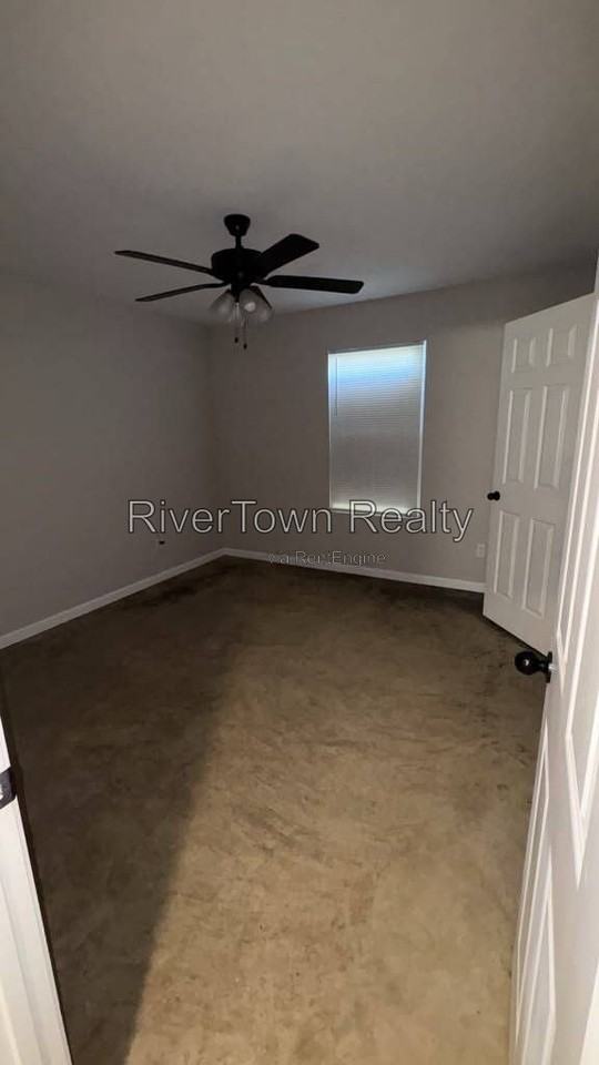 4432 Sunny View Dr - Photo 7 of 20