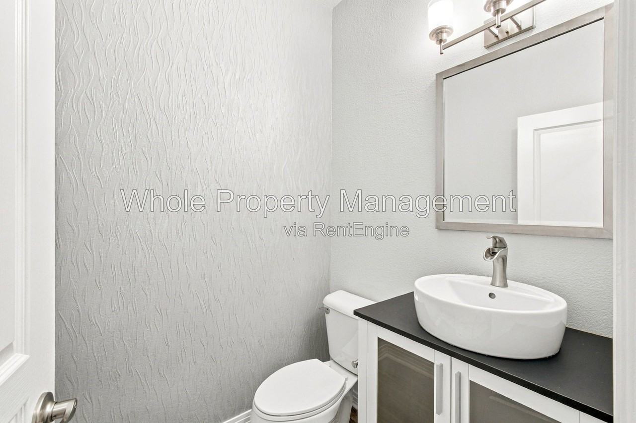 675 S Depew St - Photo 6 of 22