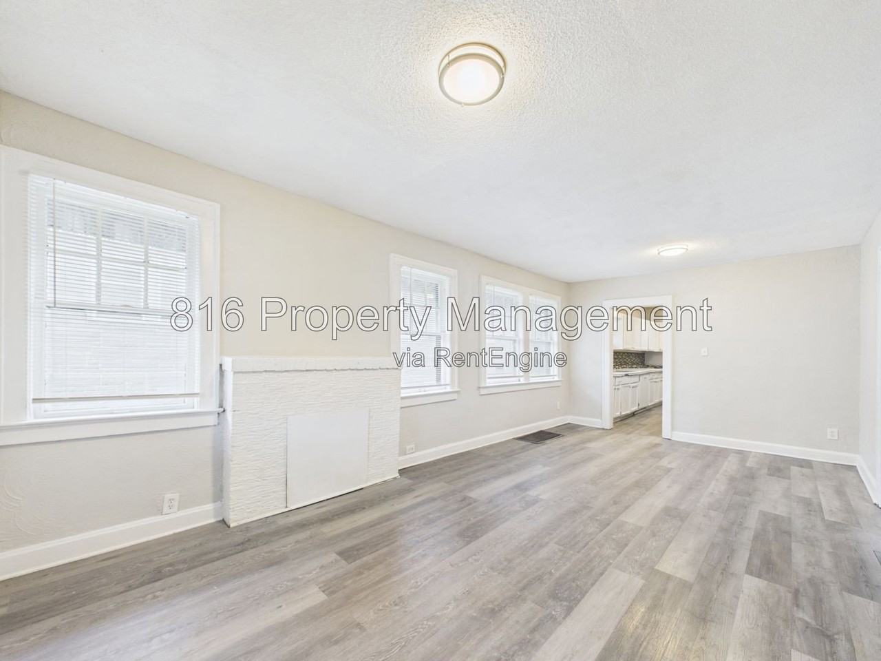 5420 Jackson Ave - Photo 3 of 15