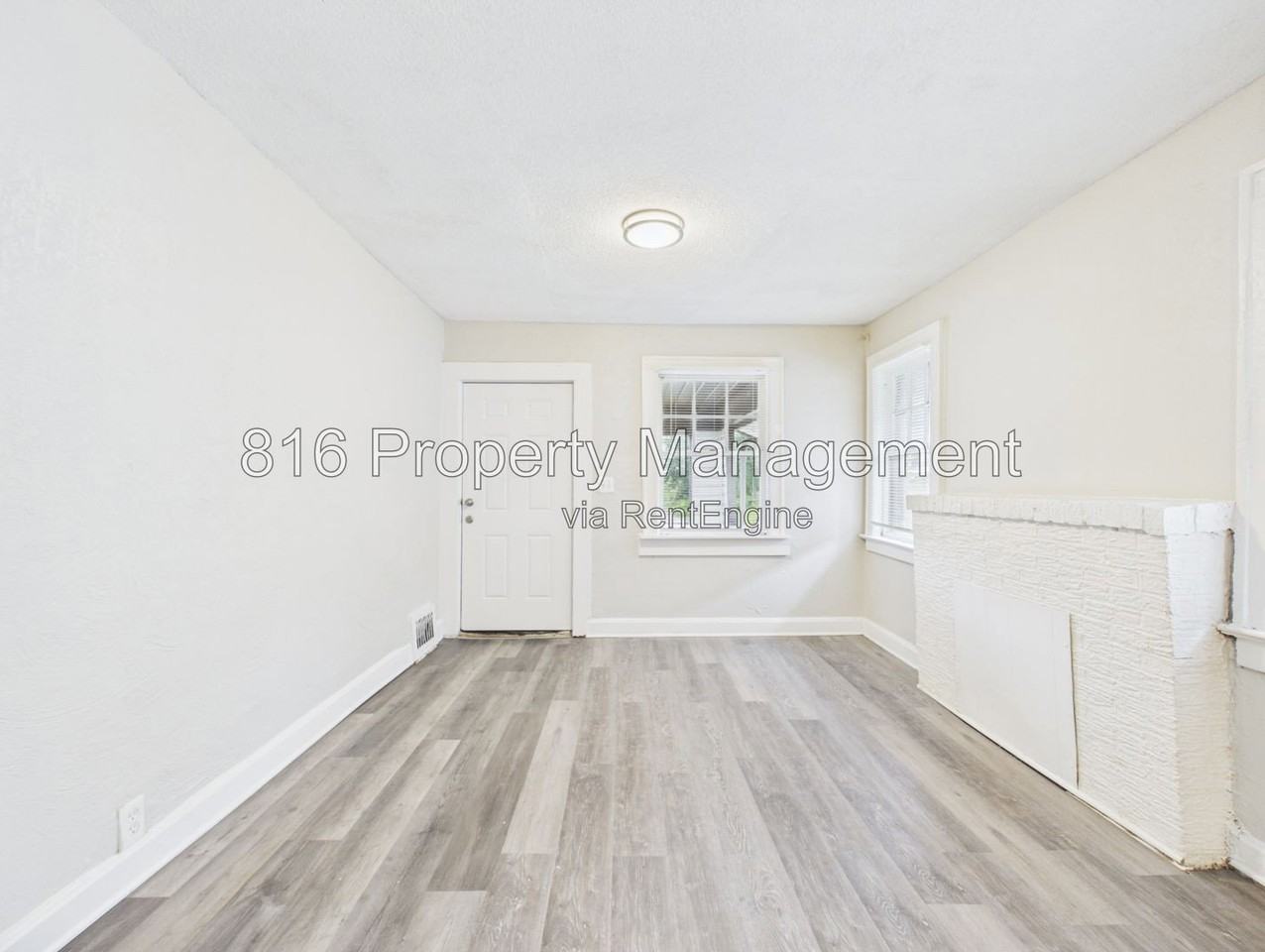 5420 Jackson Ave - Photo 5 of 15
