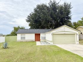 12249 Woodglen Cir - Photo 1 of 1