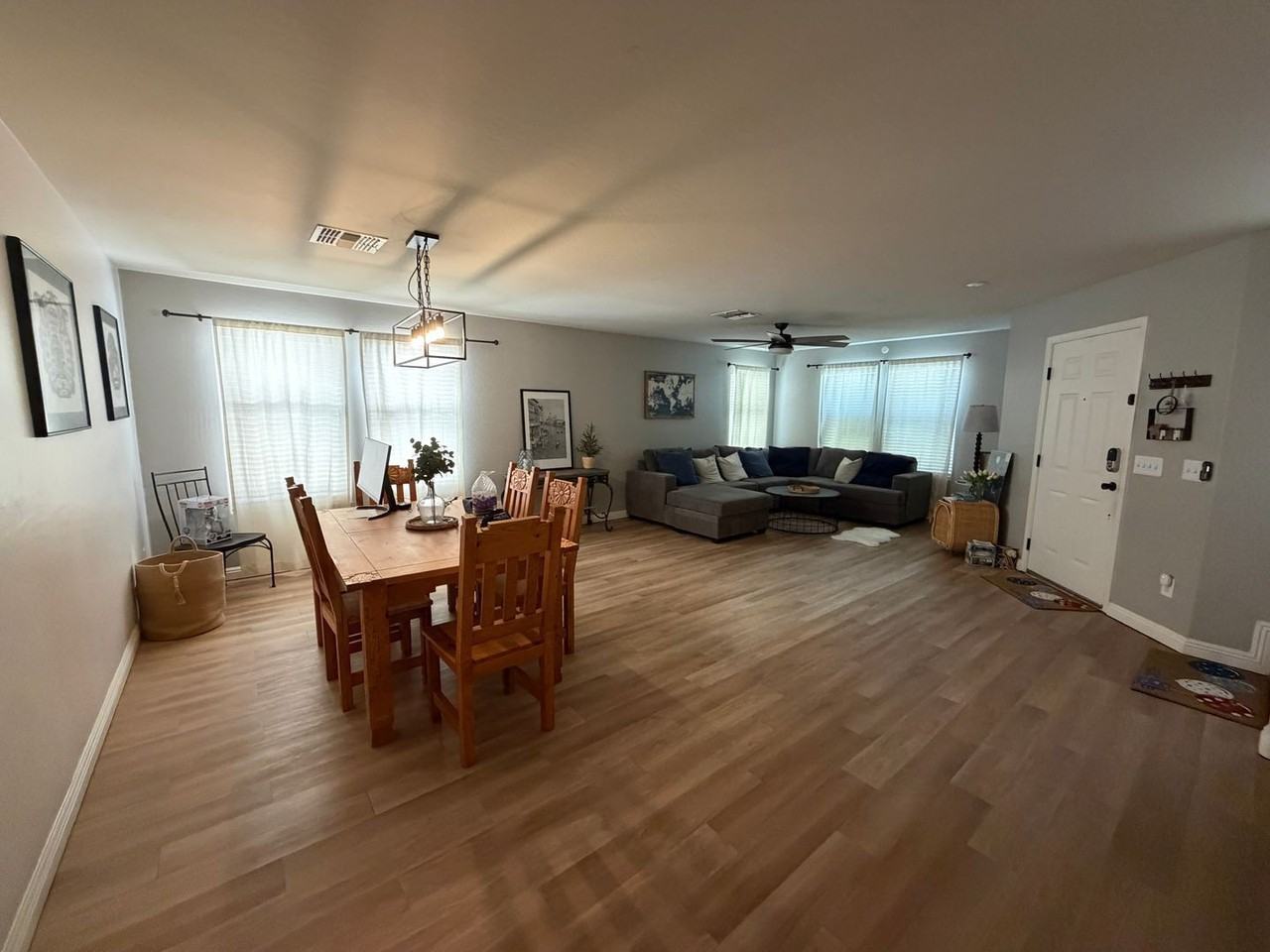 13601 W Hearn Rd - Photo 4 of 21