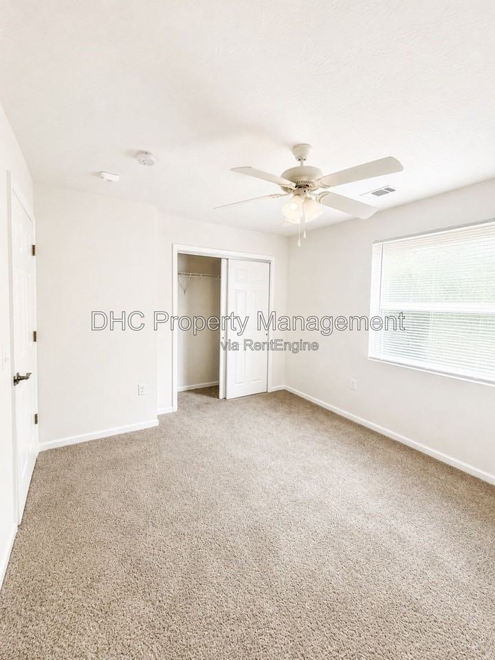 5000 Armour Rd #2F - Photo 3 of 12