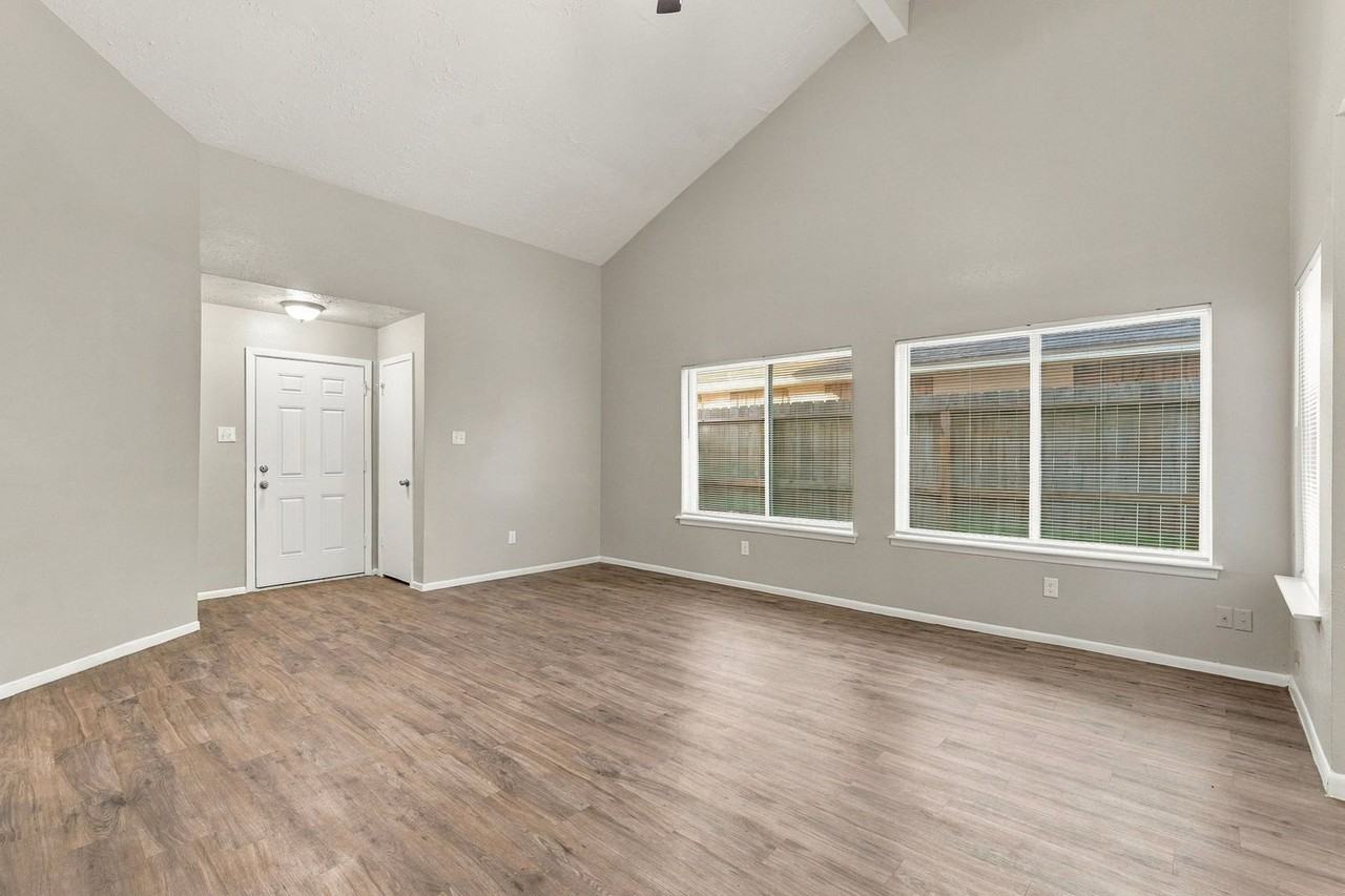 23927 Tayloe House Ln - Photo 6 of 25