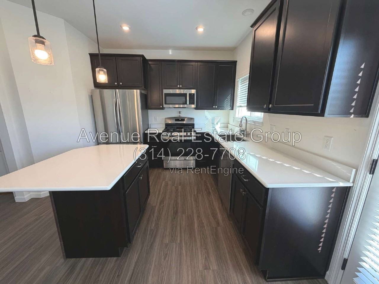 126 Cardow Dr - Photo 5 of 19