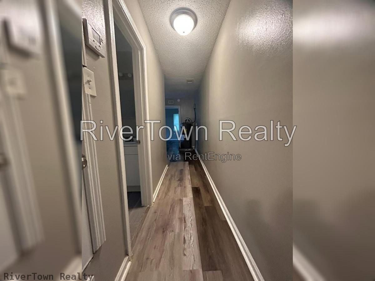 3020 Sinclair St - Photo 7 of 11