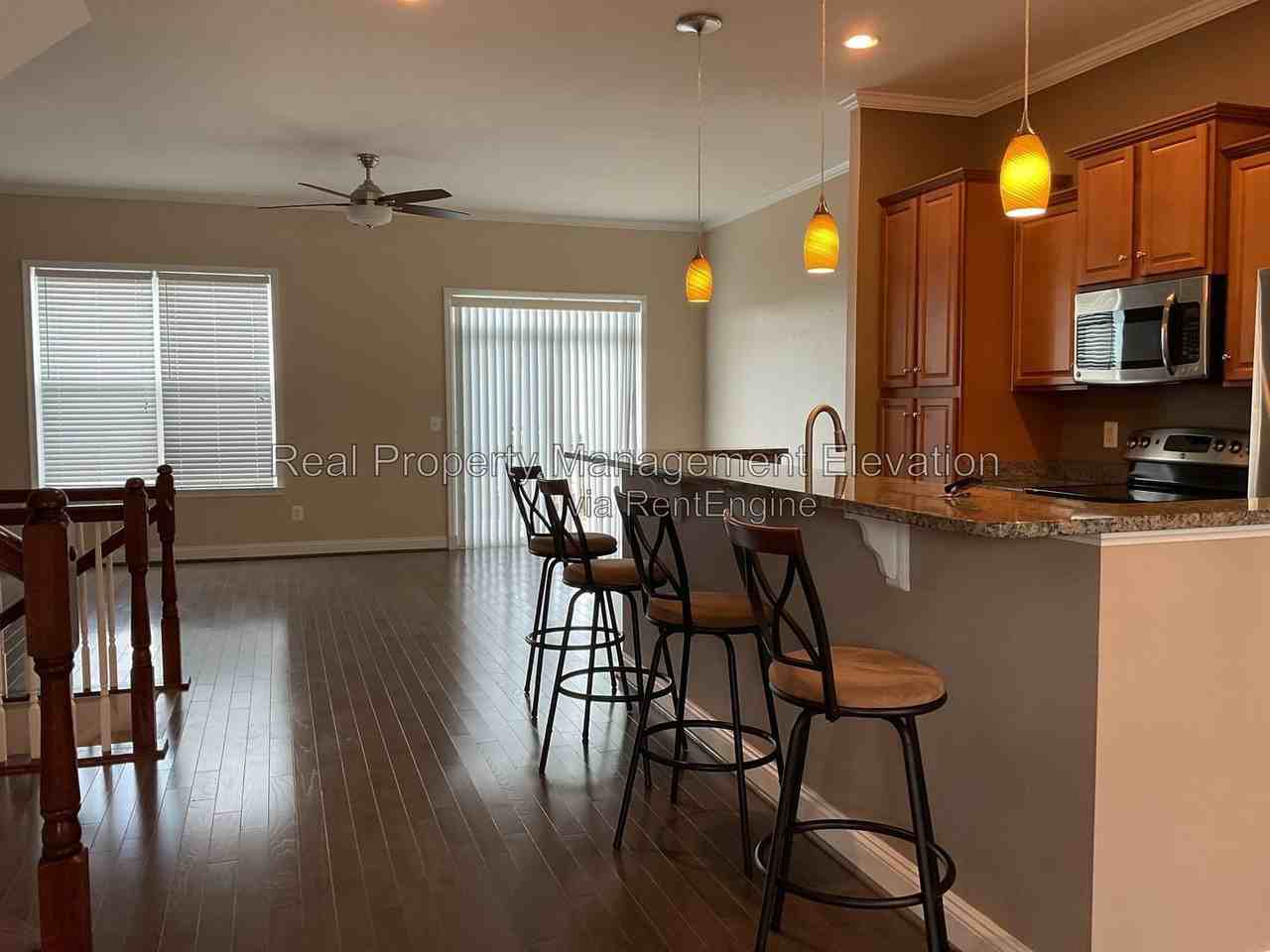 111 Kingsley Dr - Photo 4 of 14