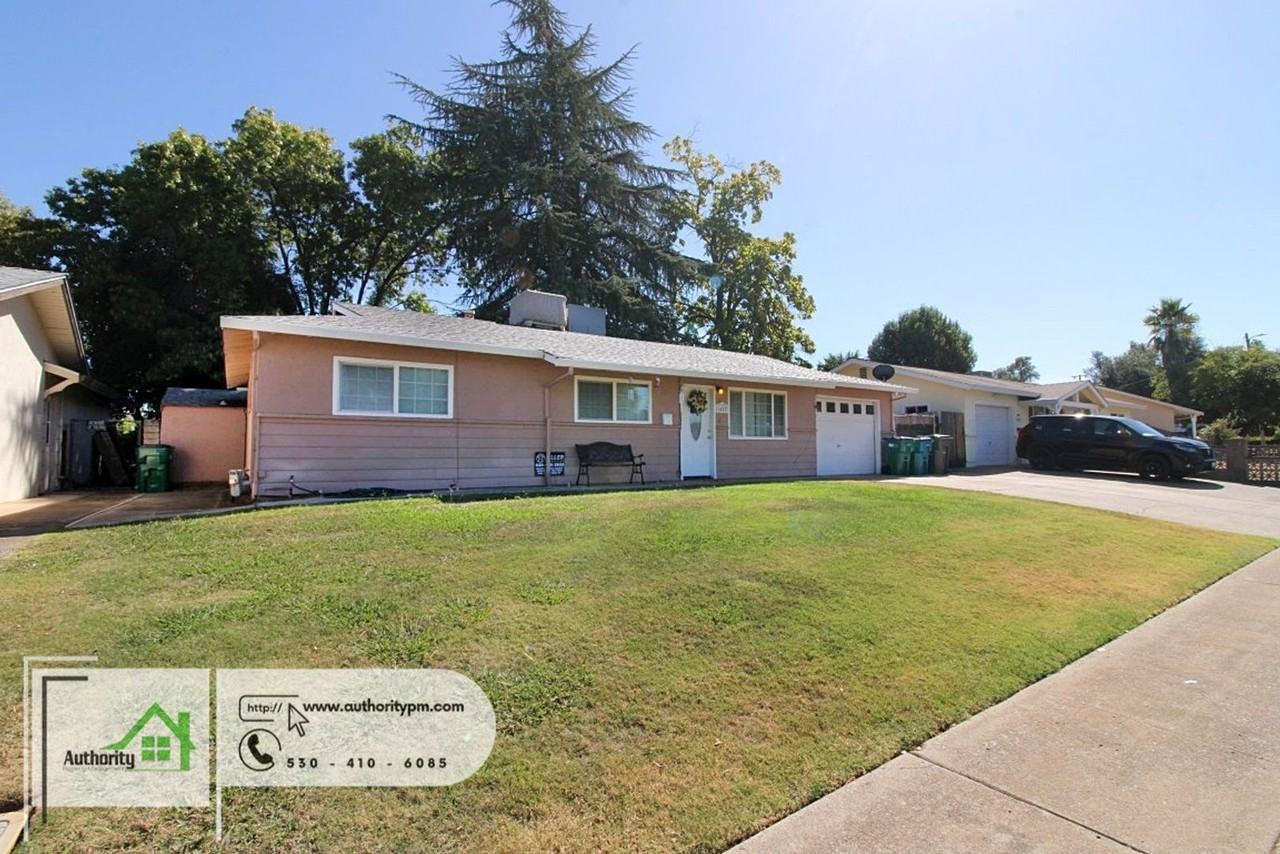 1427 Lodgepole Ave - Photo 3 of 3